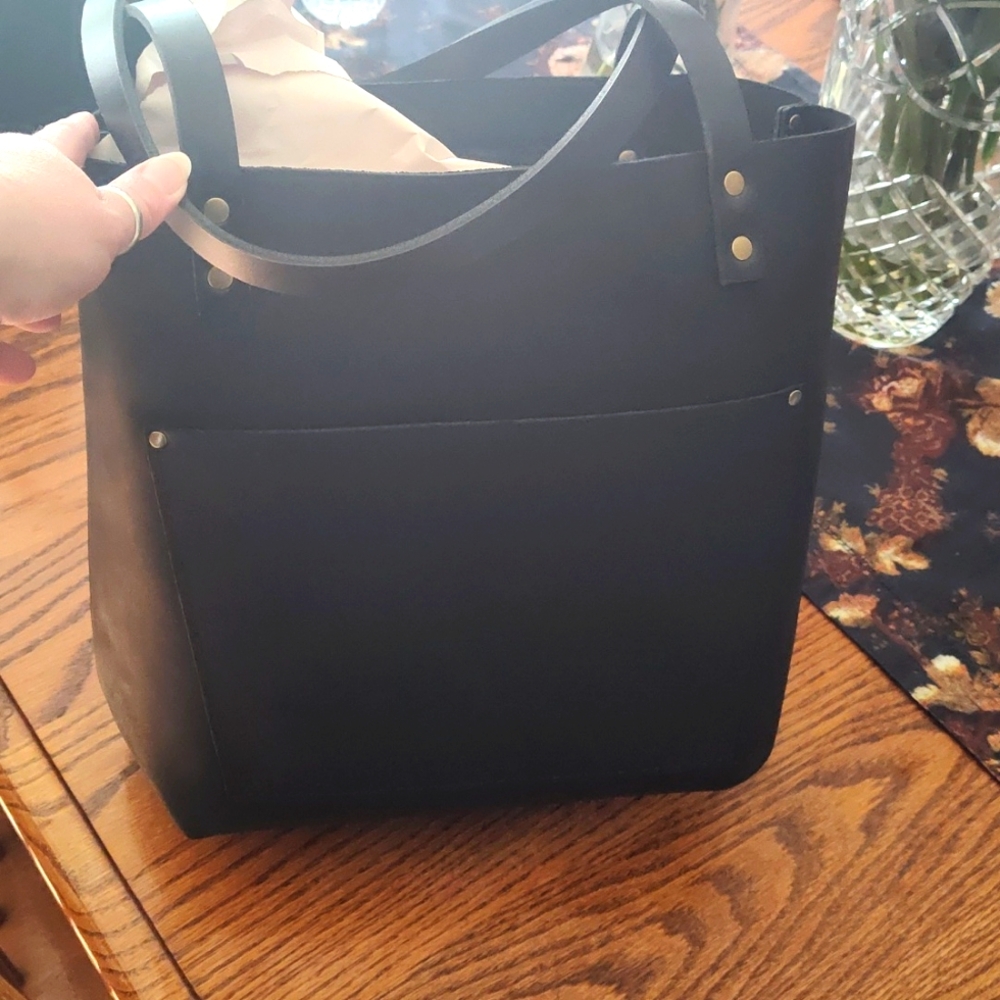 Portland Leather Black tote
